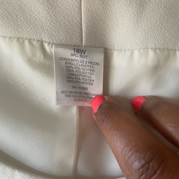 Cream Three Piece Dressy Suit - Picture 4 of 7